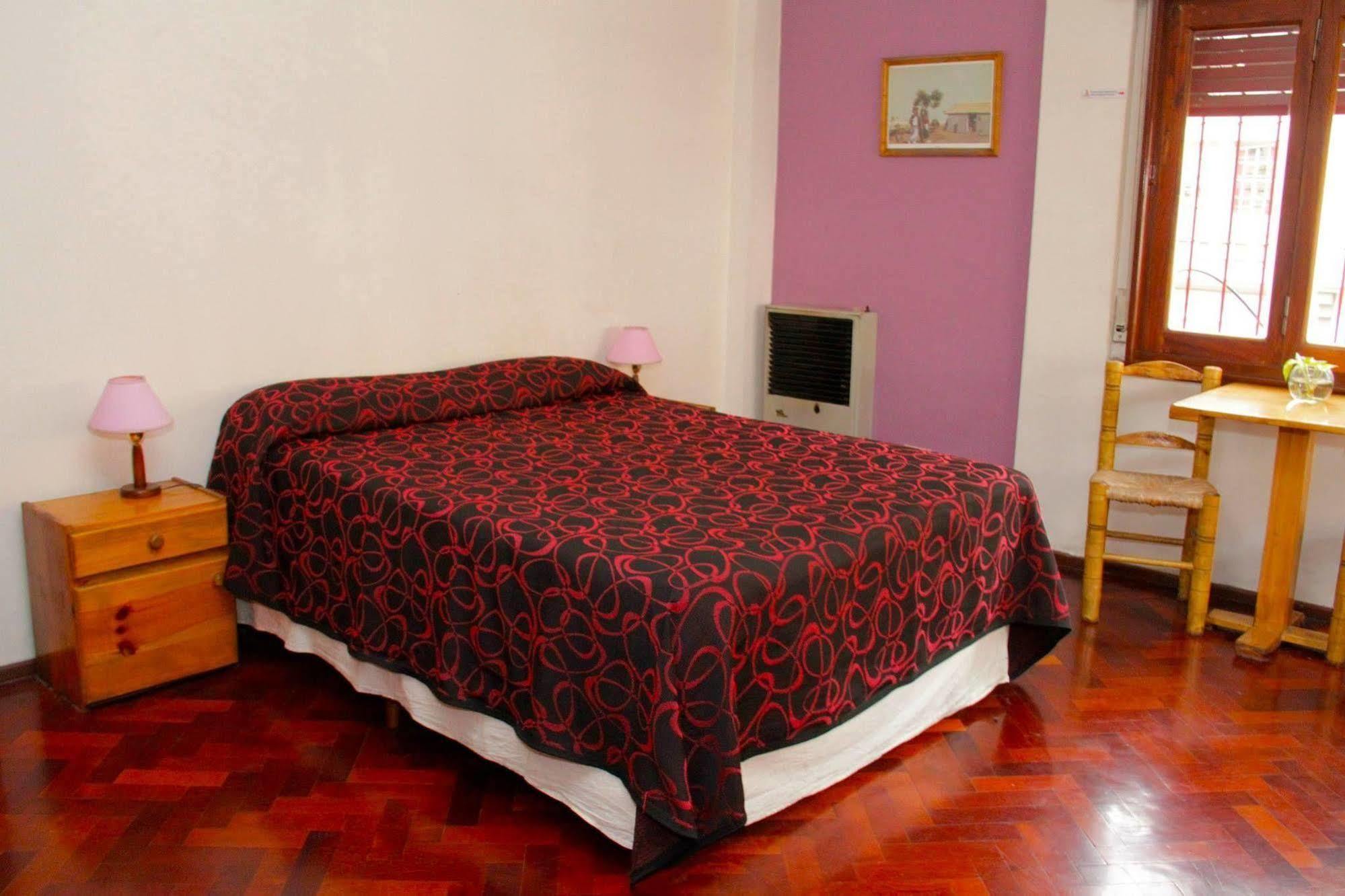 Hostal Confluencia Мендоса Экстерьер фото